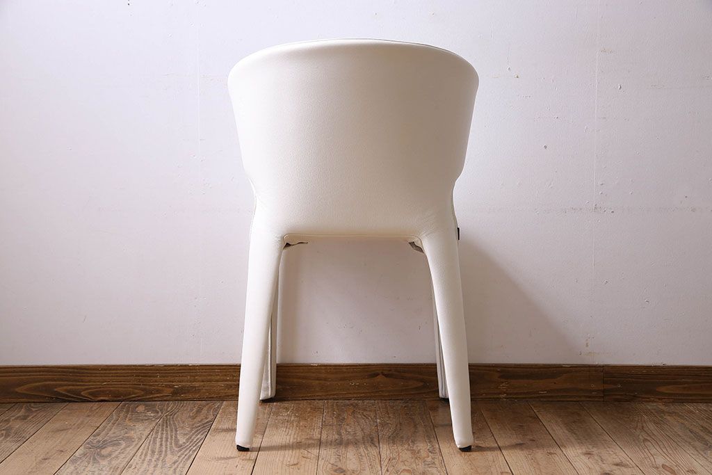 中古　ブランド家具　Cassina(カッシーナ)製　HOLA(オラ)　アームチェア(イス、椅子)(定価約23万円)(1)