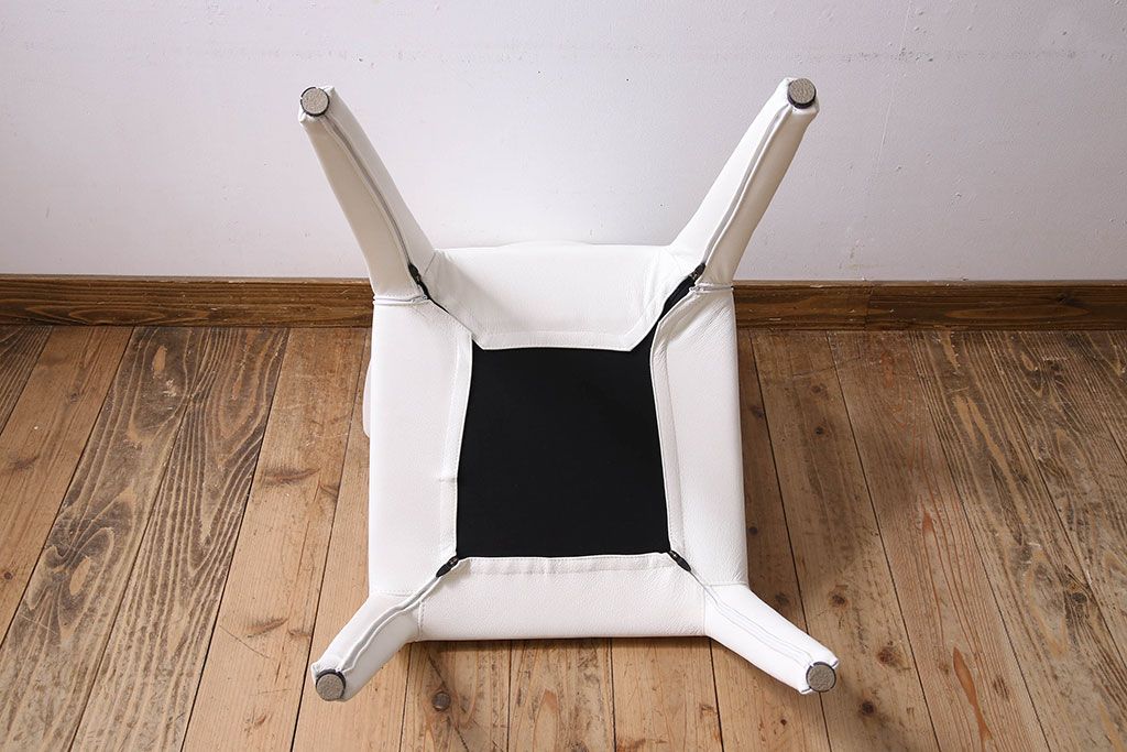 中古　ブランド家具　Cassina(カッシーナ)製　HOLA(オラ)　アームチェア(イス、椅子)(定価約23万円)(1)