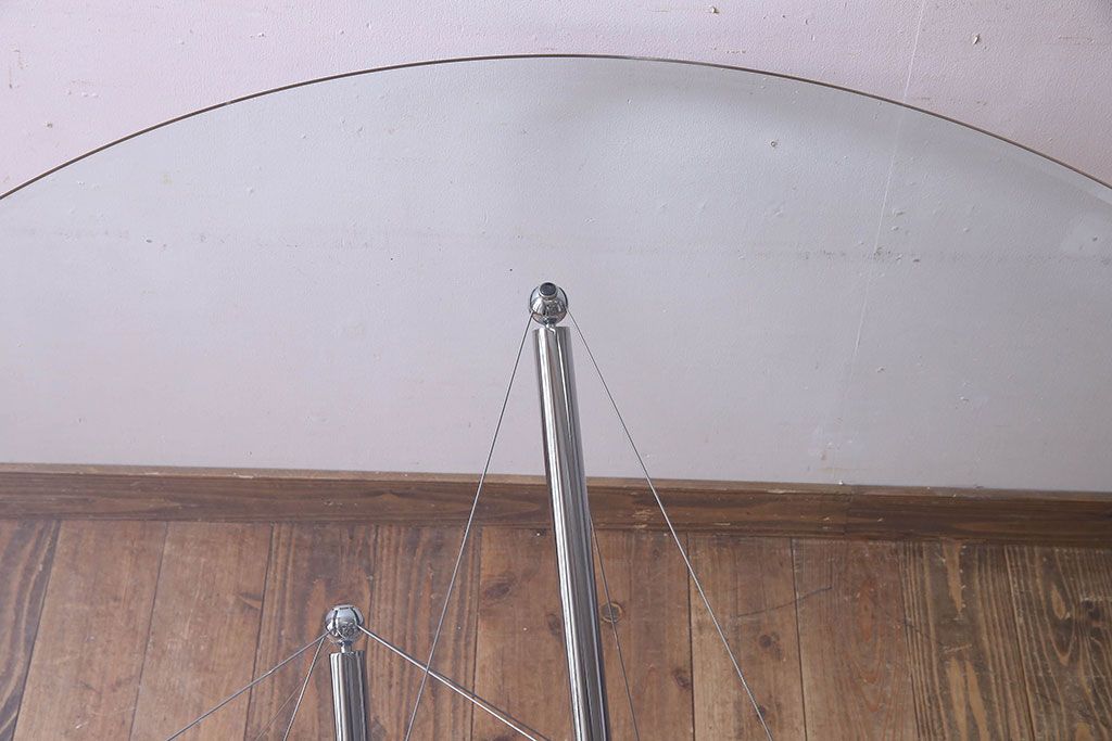 中古　Cassina(カッシーナ)製　714　ガラステーブル(センターテーブル、ダイニングテーブル)(定価約67万円)