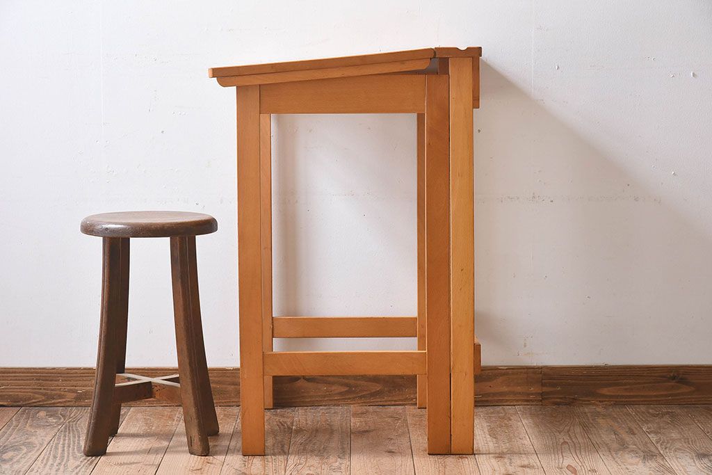 ヴィンテージ家具　イギリスビンテージ　温か味のある色味が素敵な折り畳みデスク(机、在宅ワーク、在宅用作業台)(2)