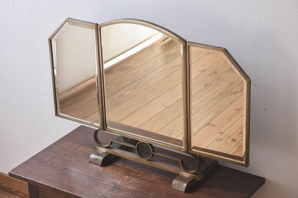 アンティーク雑貨　和製アンティーク　デスク型　レトロな雰囲気漂う銅製三面鏡(ミラー)