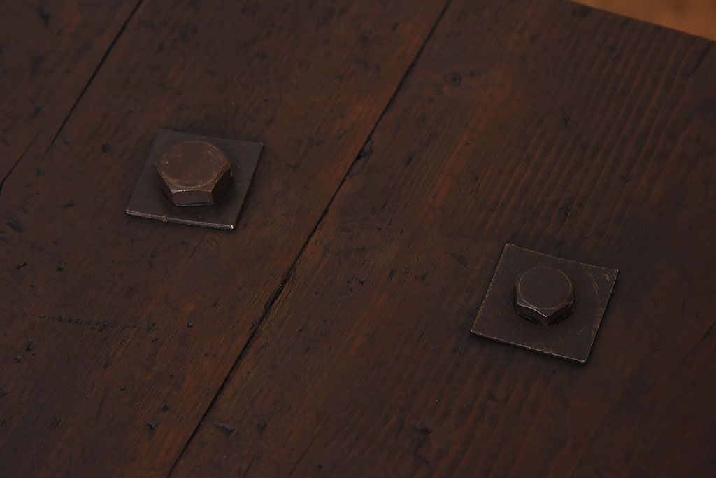アンティーク雑貨　昭和レトロ　無骨なデザインが魅力的な作業台(花台、飾り台、長机)
