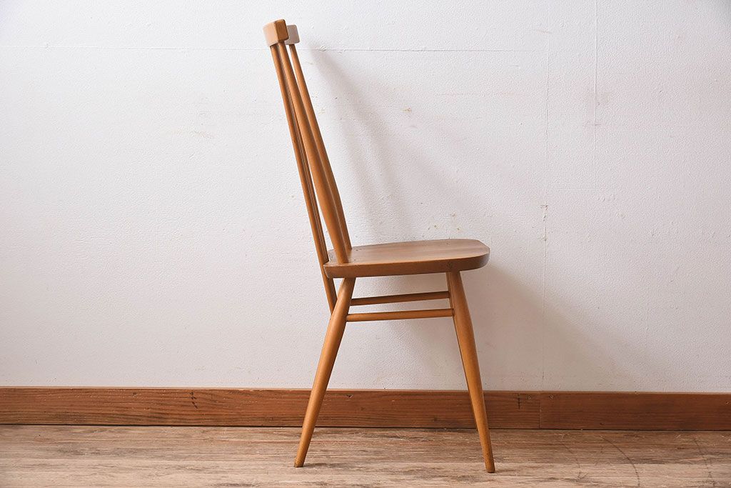 ヴィンテージ家具　イギリスビンテージ　ERCOL(アーコール)　シンプルなデザインのチェア(ダイニングチェア、椅子)