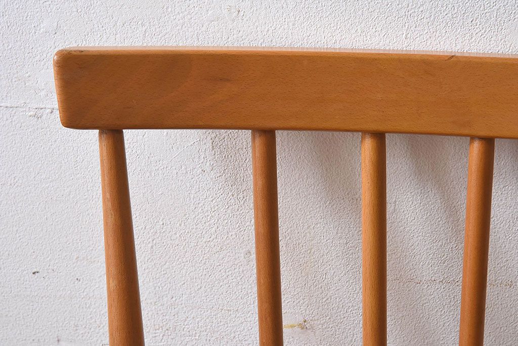 ヴィンテージ家具　イギリスビンテージ　ERCOL(アーコール)　シンプルなデザインのチェア(ダイニングチェア、椅子)