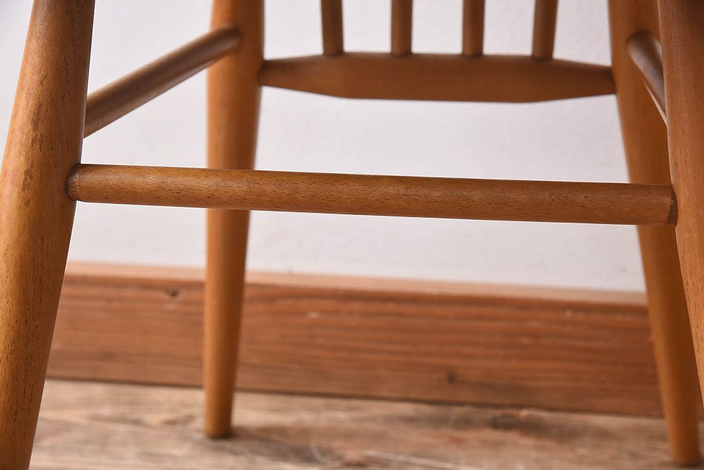 ヴィンテージ家具　イギリスビンテージ　ERCOL(アーコール)　シンプルなデザインのチェア(ダイニングチェア、椅子)