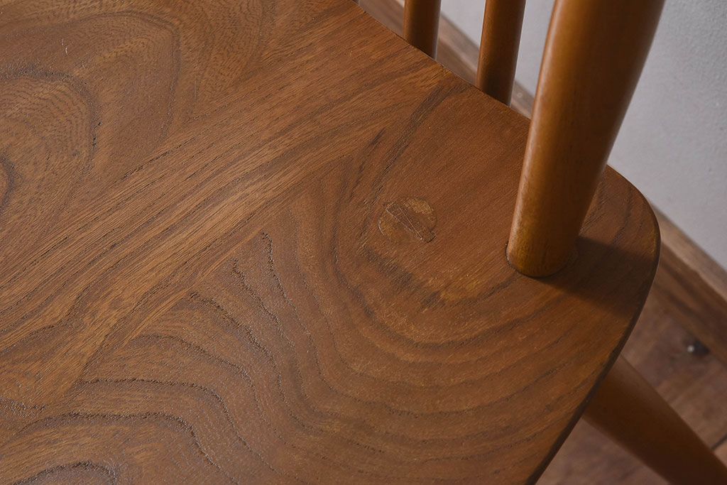 ヴィンテージ家具　イギリスビンテージ　ERCOL(アーコール)　シンプルなデザインのチェア(ダイニングチェア、椅子)(1)