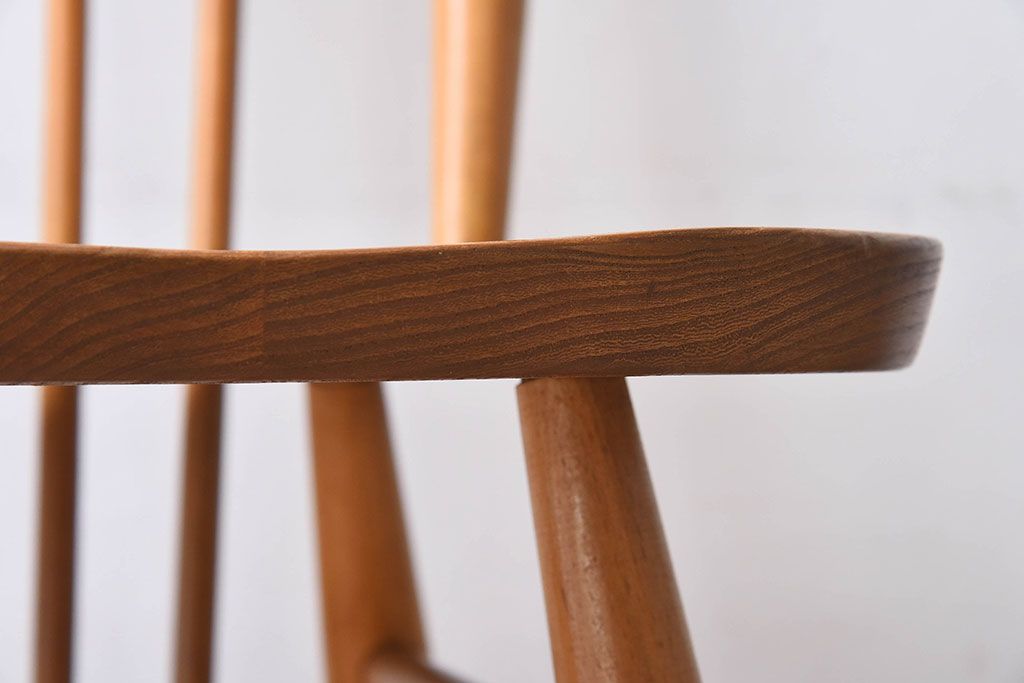 ヴィンテージ家具　イギリスビンテージ　ERCOL(アーコール)　シンプルなデザインのチェア(ダイニングチェア、椅子)(1)