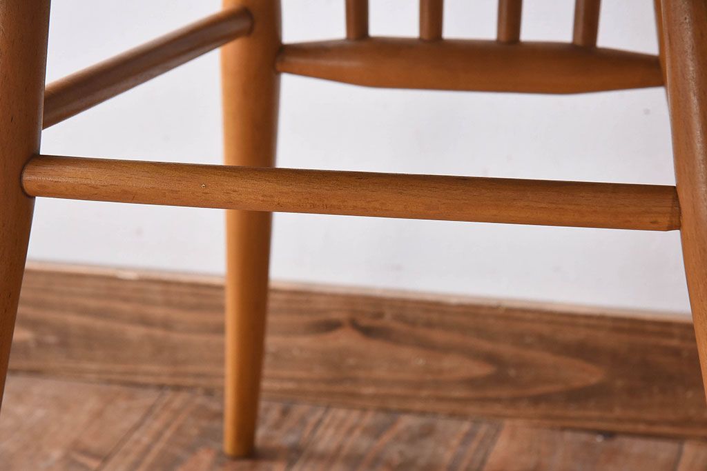 ヴィンテージ家具　イギリスビンテージ　ERCOL(アーコール)　シンプルなデザインのチェア(ダイニングチェア、椅子)(1)