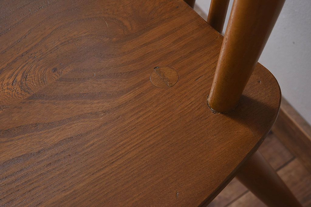 ヴィンテージ家具　イギリスビンテージ　ERCOL(アーコール)　シンプルなデザインのチェア(ダイニングチェア、椅子)(2)