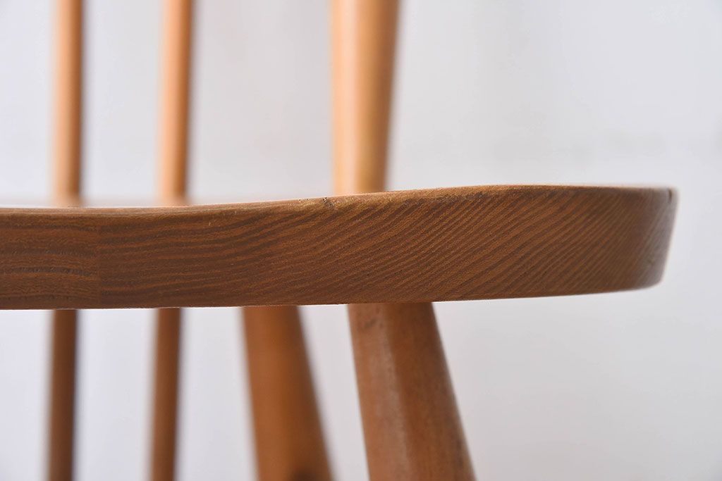 ヴィンテージ家具　イギリスビンテージ　ERCOL(アーコール)　シンプルなデザインのチェア(ダイニングチェア、椅子)(2)