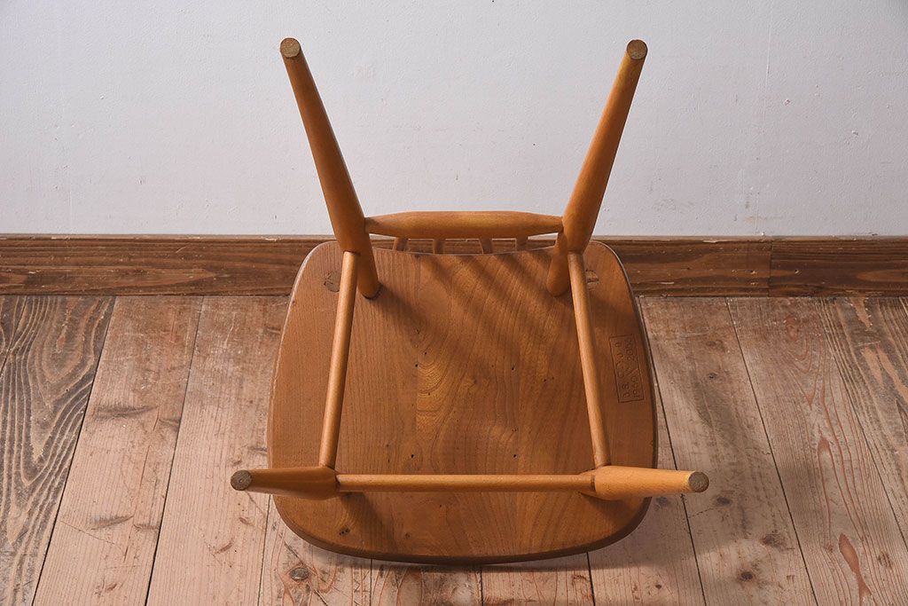 ヴィンテージ家具　イギリスビンテージ　ERCOL(アーコール)　シンプルなデザインのチェア(ダイニングチェア、椅子)(2)
