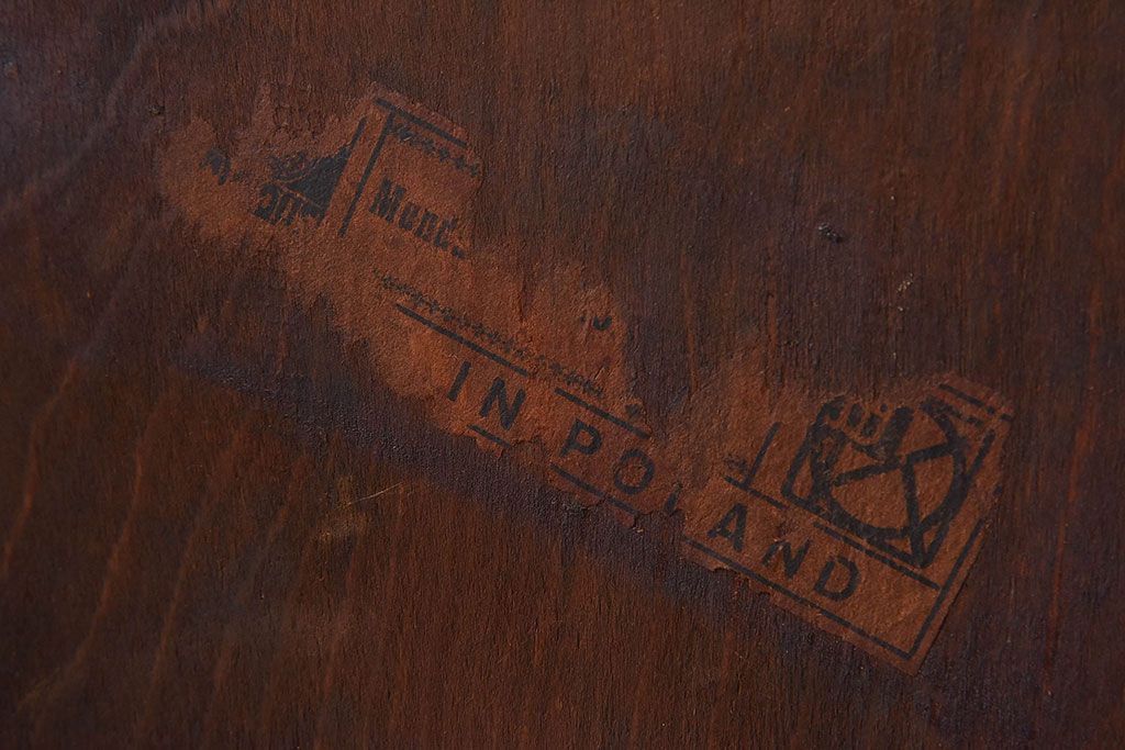 アンティーク家具　イギリスアンティーク　味わい深いデザインのアームチェア(ダイニングチェア、椅子)