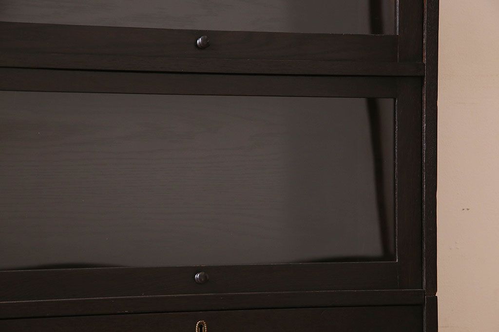 ヴィンテージ家具　イギリスビンテージ　引き出し付き!珍しいデザインのスタッキングブックケース(本棚、本箱、キャビネット)
