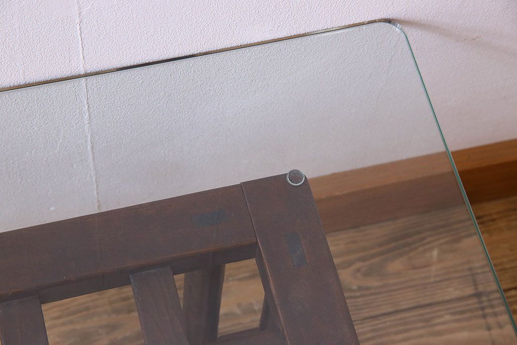 アンティーク家具　和製アンティーク　ガラス天板付き!古いこたつやぐらのセンターテーブル(座卓、飾り台)