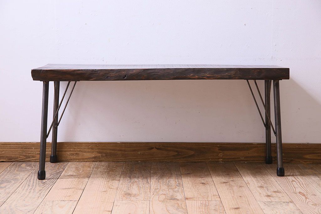 レトロ家具 昭和レトロ 天板一枚板 古い檜材の鉄脚ローテーブル ...
