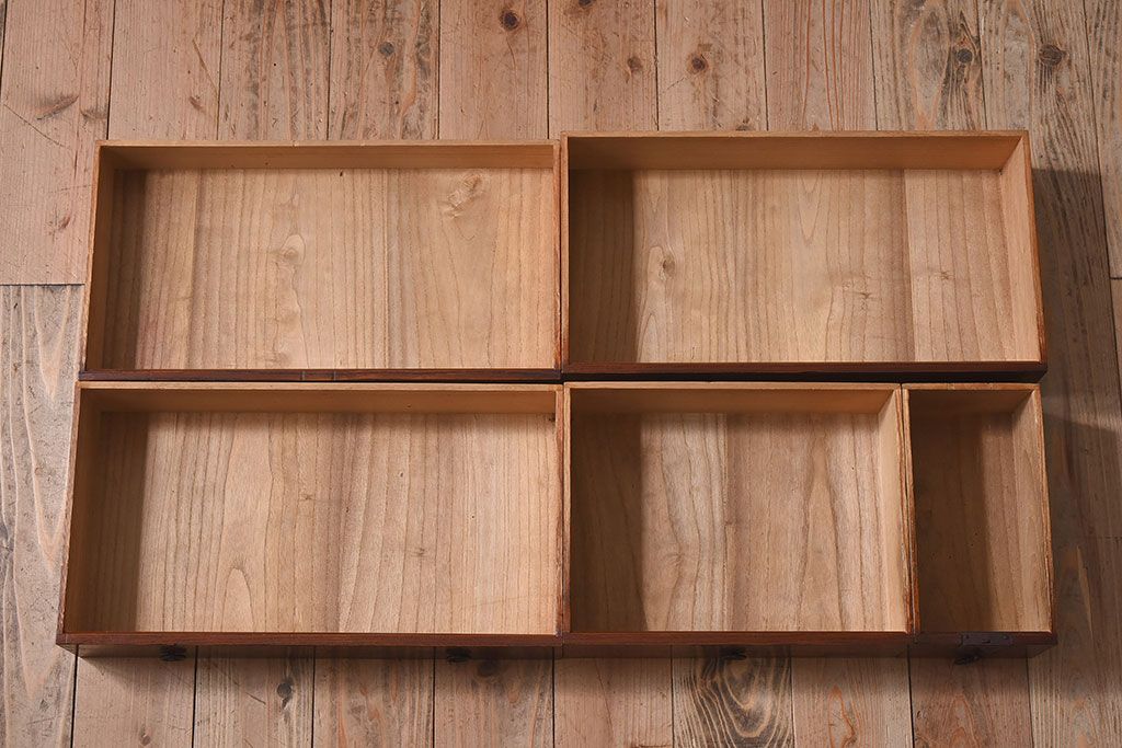 アンティーク家具　和製アンティーク　総桐材　上質な作りの小箪笥(手元箪笥、小引き出し、小物収納箱、桐箪笥、桐たんす)
