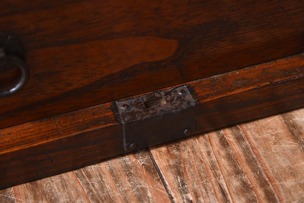 アンティーク家具　和製アンティーク　総桐材　上質な作りの小箪笥(手元箪笥、小引き出し、小物収納箱、桐箪笥、桐たんす)