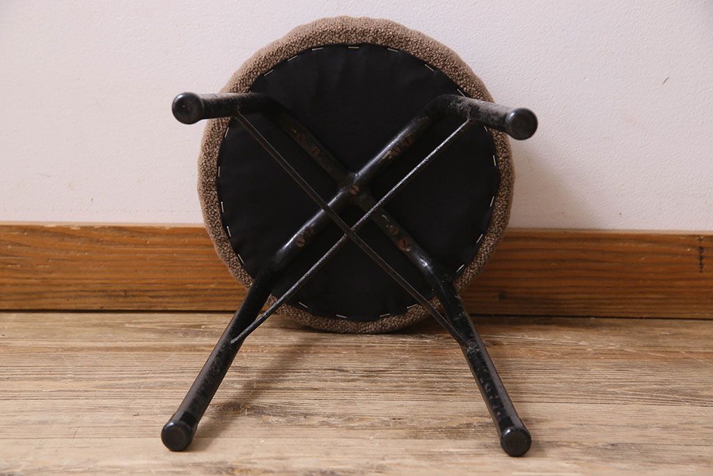 レトロ家具　昭和レトロ　クッション座面丸スツール(椅子、チェア、丸イス)(2)