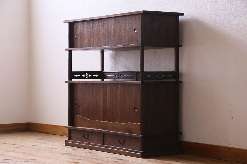 アンティーク家具　上手物　杢目の良い杉材使用　和製アンティークの茶棚(飾り棚、茶箪笥)