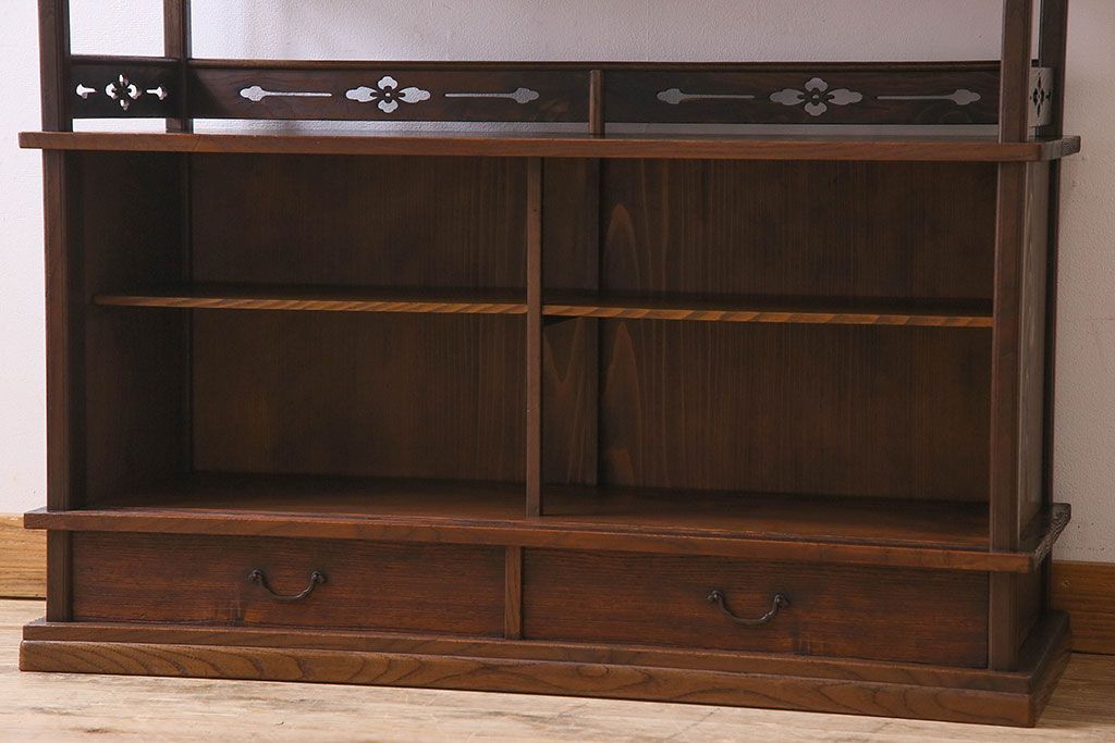 アンティーク家具　上手物　杢目の良い杉材使用　和製アンティークの茶棚(飾り棚、茶箪笥)