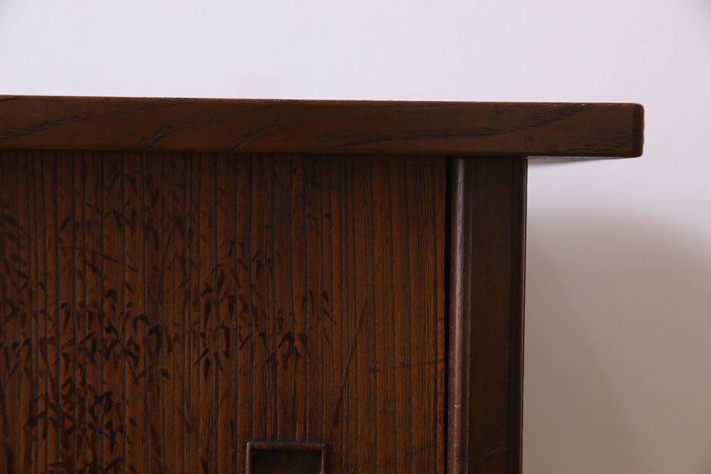 アンティーク家具　上手物　杢目の良い杉材使用　和製アンティークの茶棚(飾り棚、茶箪笥)
