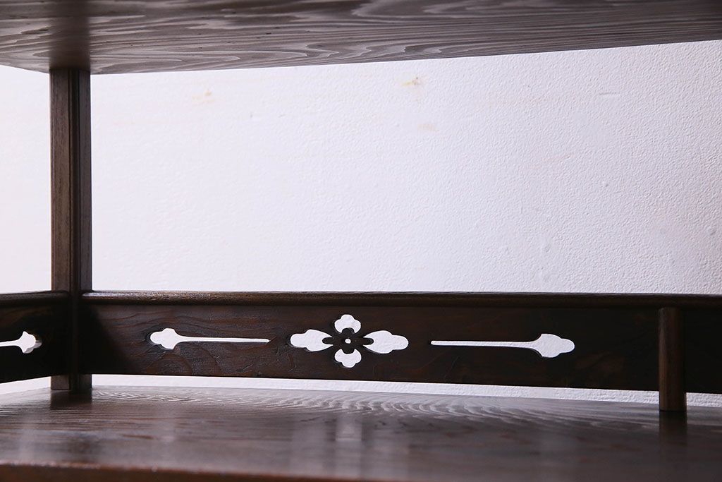 アンティーク家具　上手物　杢目の良い杉材使用　和製アンティークの茶棚(飾り棚、茶箪笥)