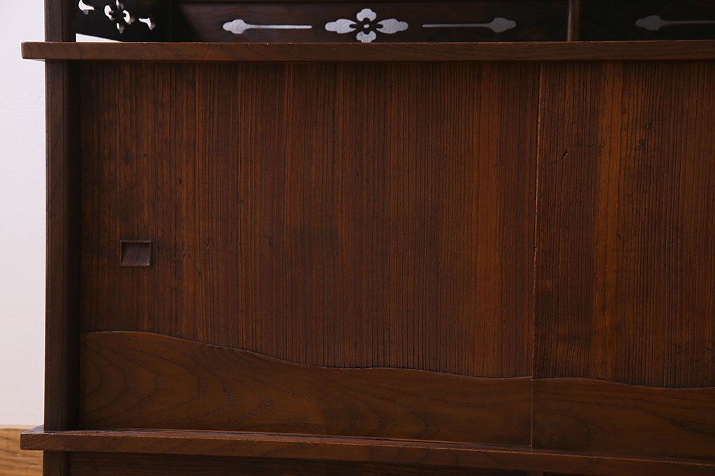 アンティーク家具　上手物　杢目の良い杉材使用　和製アンティークの茶棚(飾り棚、茶箪笥)