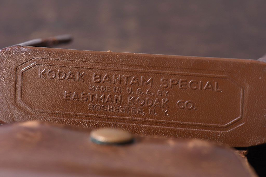 アンティーク雑貨　クラシックカメラ　Eastman Kodak社　ケース付き　Kodak Bantam Special(コダックバンタムスペシャル)