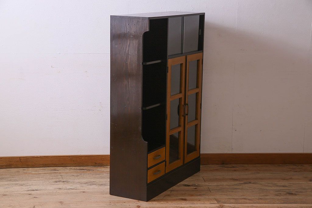 レトロ家具　レトロ　シックな色合いが魅力的な本箱(ブックケース、収納棚、戸棚、食器棚)