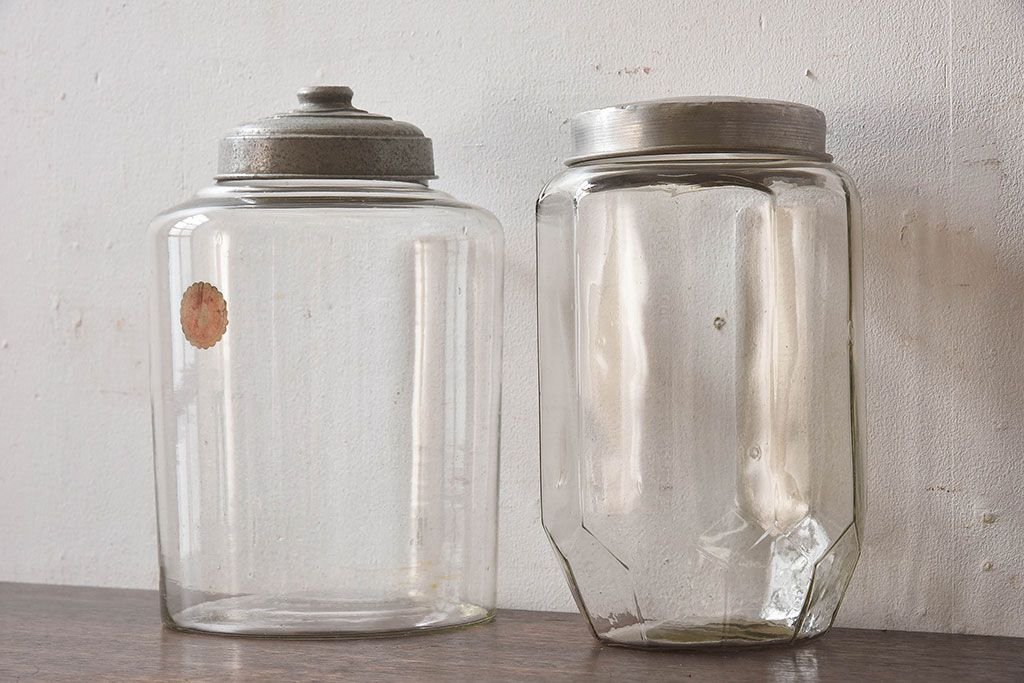 アンティーク雑貨　和製アンティーク　アルミ蓋付きのレトロなガラス瓶(ガラスビン)2個セット