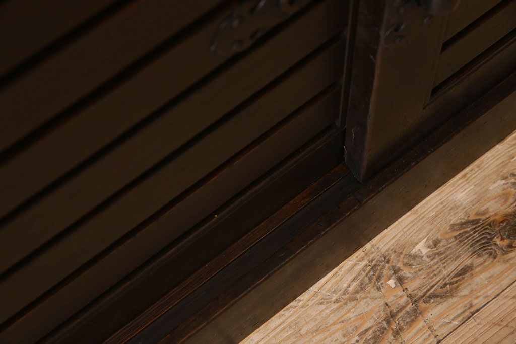 アンティーク家具　和製アンティーク　前面檜材　明治期の収納箪笥サイドボード(水屋箪笥)