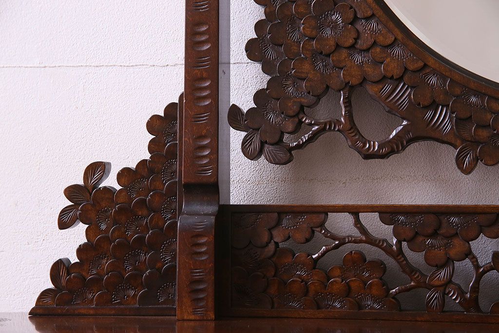 中古　伝統工芸　軽井沢彫りを施した華やかな椅子付きドレッサー(化粧台)
