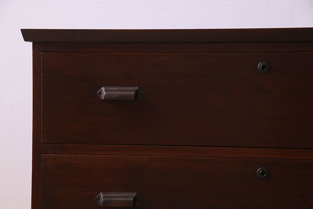 レトロ家具　昭和レトロ　前面ケヤキ材　木の質感が味わい深い鉄脚ローチェスト(ローボード、衣装箪笥、テレビ台)
