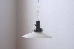 昭和レトロ　温かみのある平笠のシェード(電笠)(2)