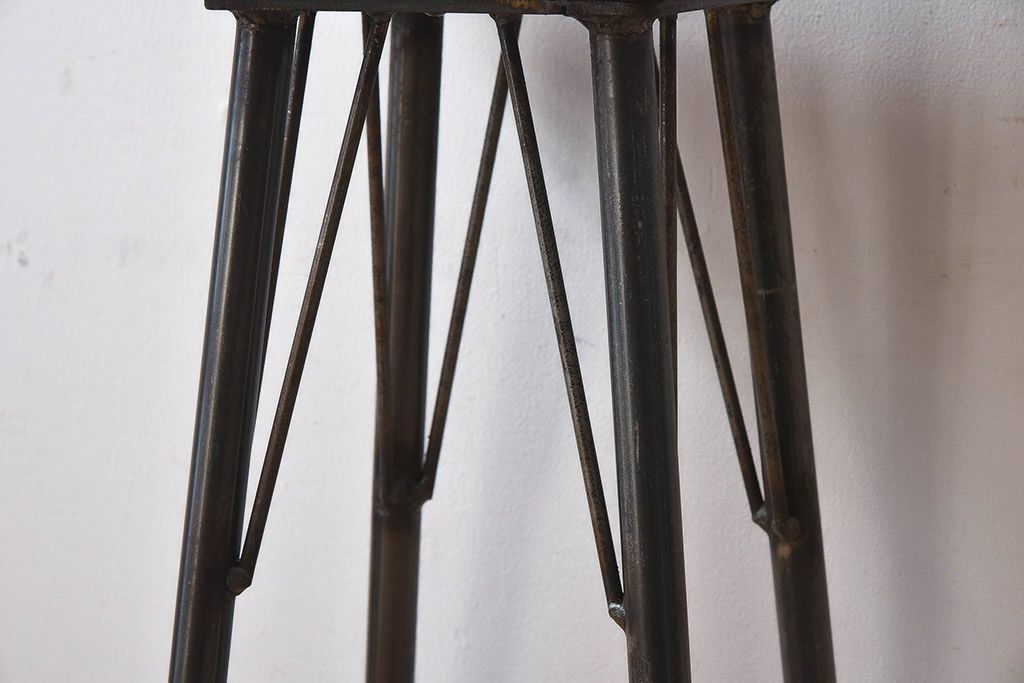 アンティーク雑貨　ラフジュ工房オリジナル　シンプルで使いやすい角ハイスツール(椅子、チェア、イス)