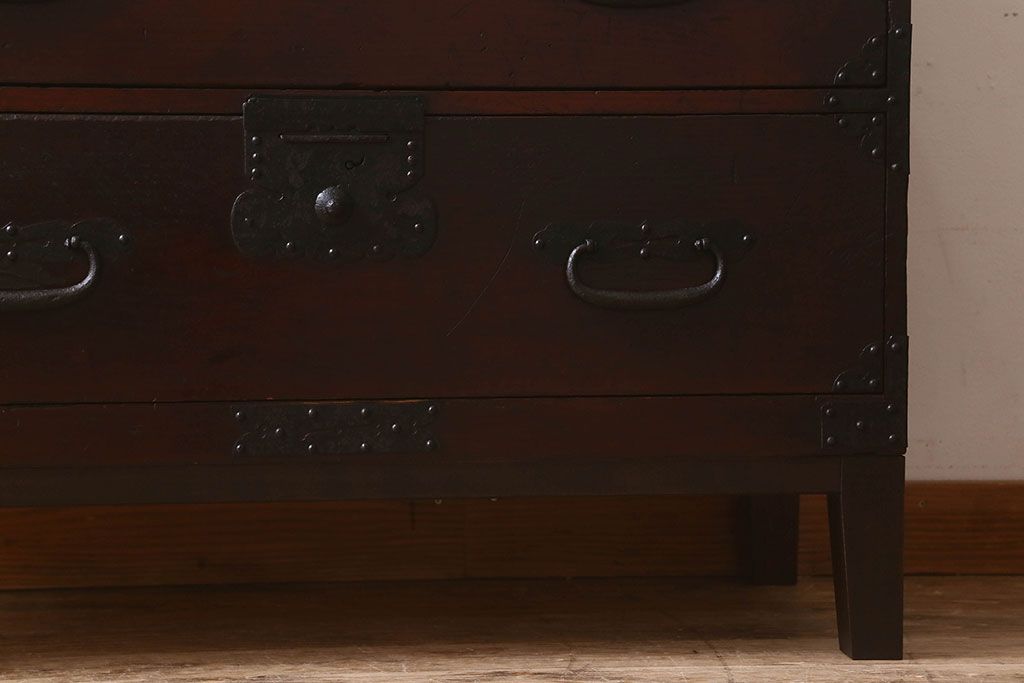 アンティーク家具　明治大正期　鋲が豪華な時代箪笥ローボード(ローチェスト、引き出し)(1)