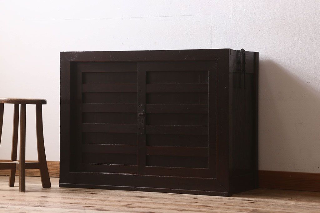 伝統とモダンの融合。リメイクアレンジで変わるアンティーク和家具