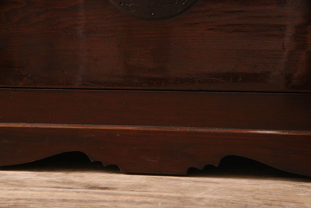 アンティーク家具　R-3　古民具・骨董　前面栗材!漆塗りが美しい時代箪笥ローボード・下段(米沢箪笥、衣装箪笥、引き出し、テレビボード)