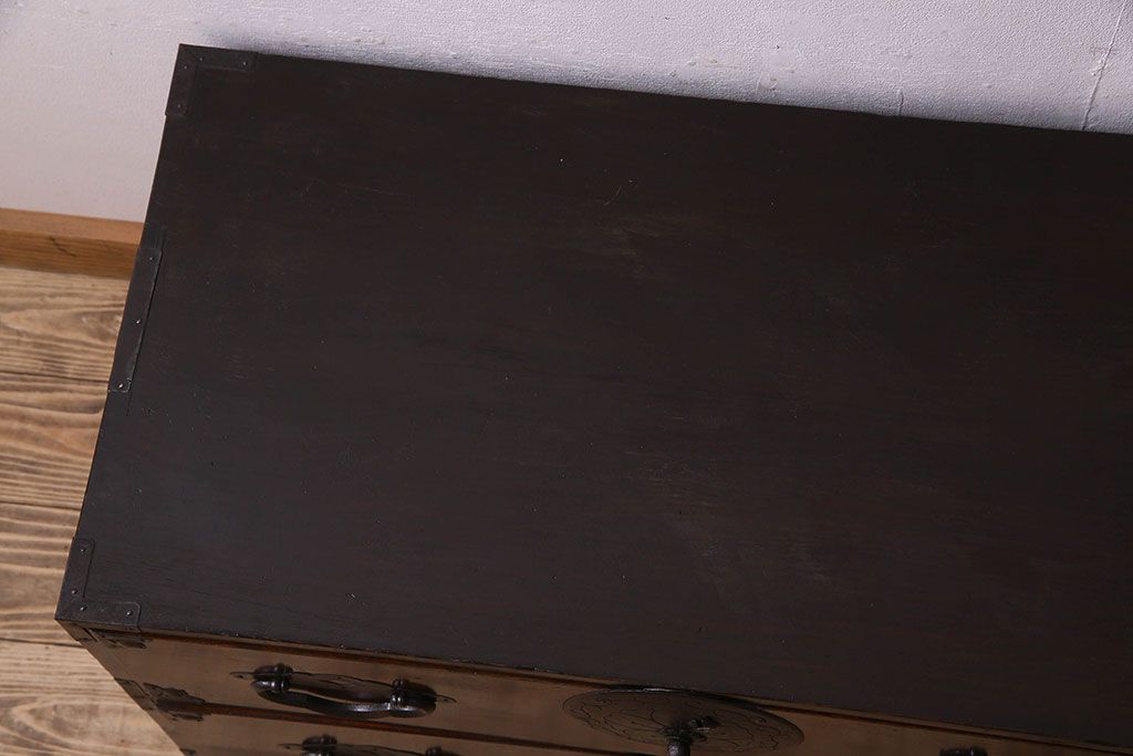 アンティーク家具　R-1　古民具・骨董　前面栗材の米沢箪笥・上段(衣装箪笥、ローボード、テレビボード)(1)
