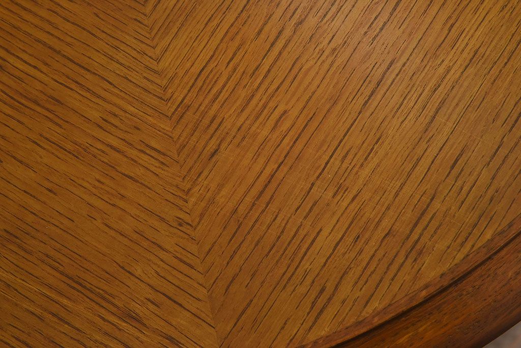 アンティーク雑貨　天童木工　中古　上品なデザインのラウンドテーブル(センターテーブル、コーヒーテーブル、サイドテ  ーブル、丸テーブル、花台)(5)