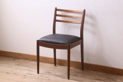 北欧家具　G-PLAN(ジープラン)　チーク材　 シックな色合いのチェア(椅子・ダイニングチェア・ワークチェア)