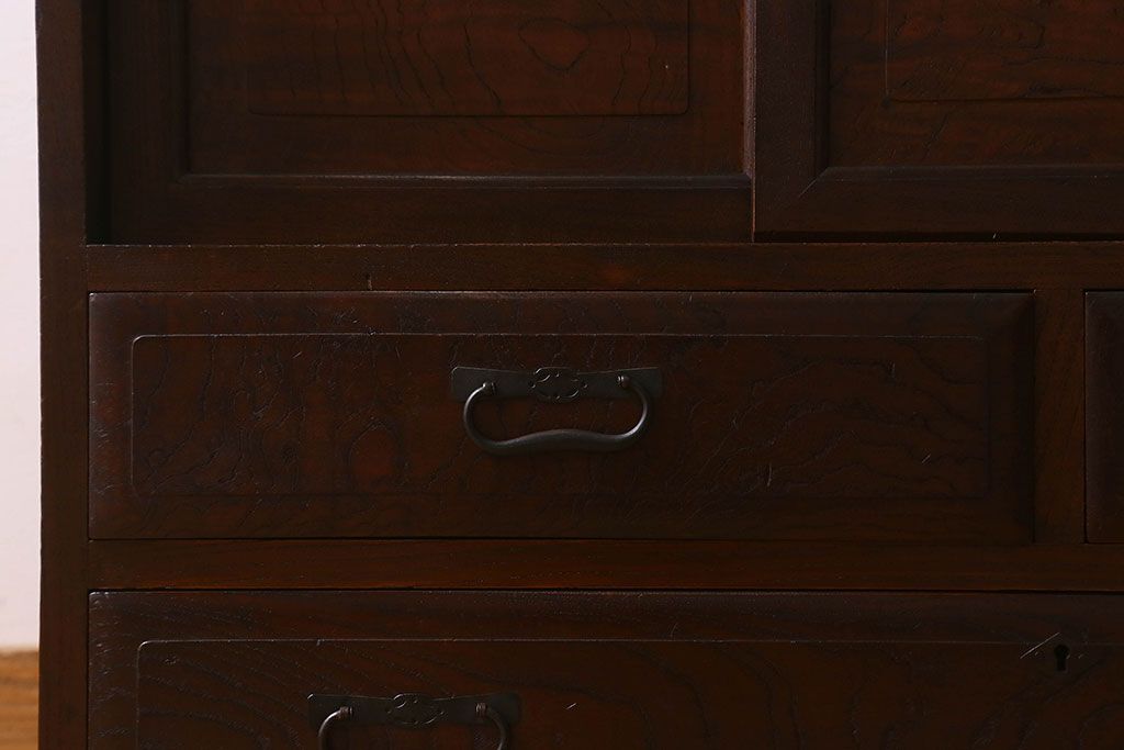 アンティーク家具　和製アンティーク　三方欅材　上質なキャビネット(茶箪笥・収納棚)