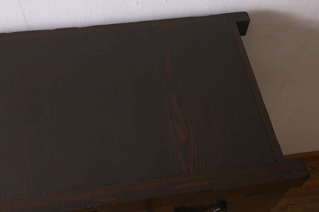 アンティーク家具　明治期!重厚感漂うヒノキ材製の関西帳場箪笥(収納棚・キャビネット)