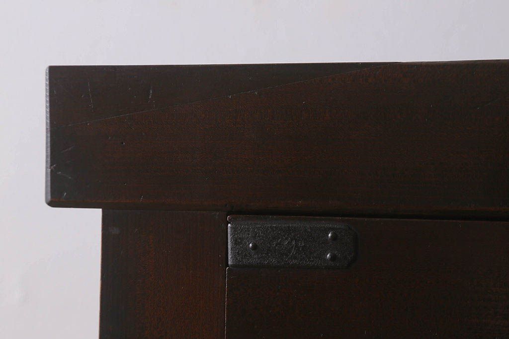アンティーク家具　明治期!重厚感漂うヒノキ材製の関西帳場箪笥(収納棚・キャビネット)