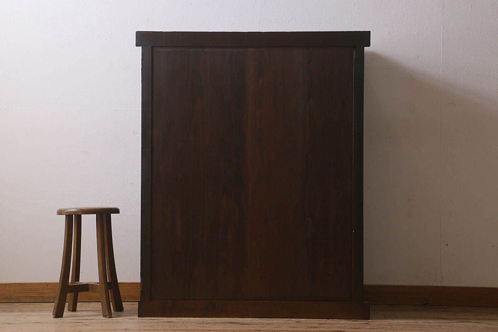 アンティーク家具　明治期!重厚感漂うヒノキ材製の関西帳場箪笥(収納棚・キャビネット)