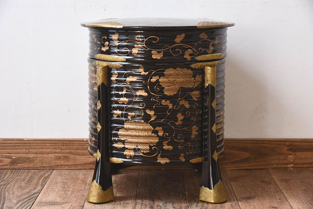 江戸時代旧家蔵出外居（ほかい）行器木製黒漆塗り高さ