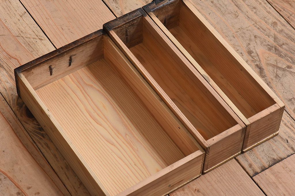 アンティーク雑貨　和製アンティーク　古い質感が味のある硯箱(小引き出し、小箱、小物入れ、木箱)