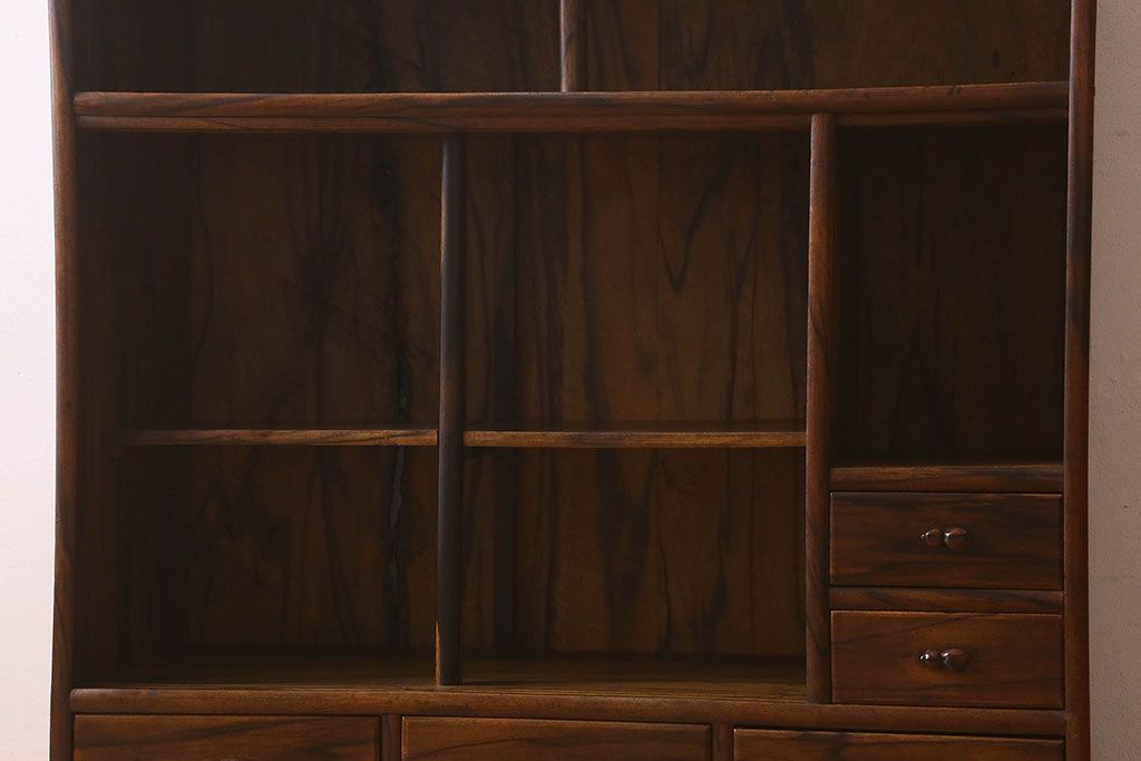 アンティーク家具　和製アンティーク　印象的な木目　総黒柿材の珍しい戸棚(茶棚、茶箪笥、収納棚)