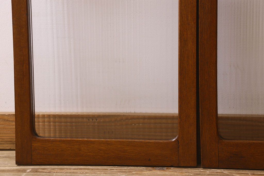 昭和レトロ　クリアガラス・モールガラス使用　懐かしい空気が漂う両開きのガラス扉(窓、ドア、観音扉)2枚セット