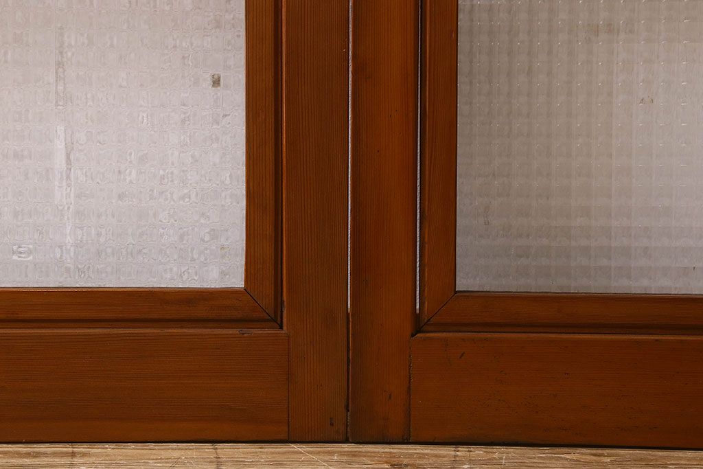 昭和レトロ　クリアガラス　チェッカーガラス使用!温かみのある雰囲気のヒノキ材のガラス戸(窓、引き戸)2枚セット